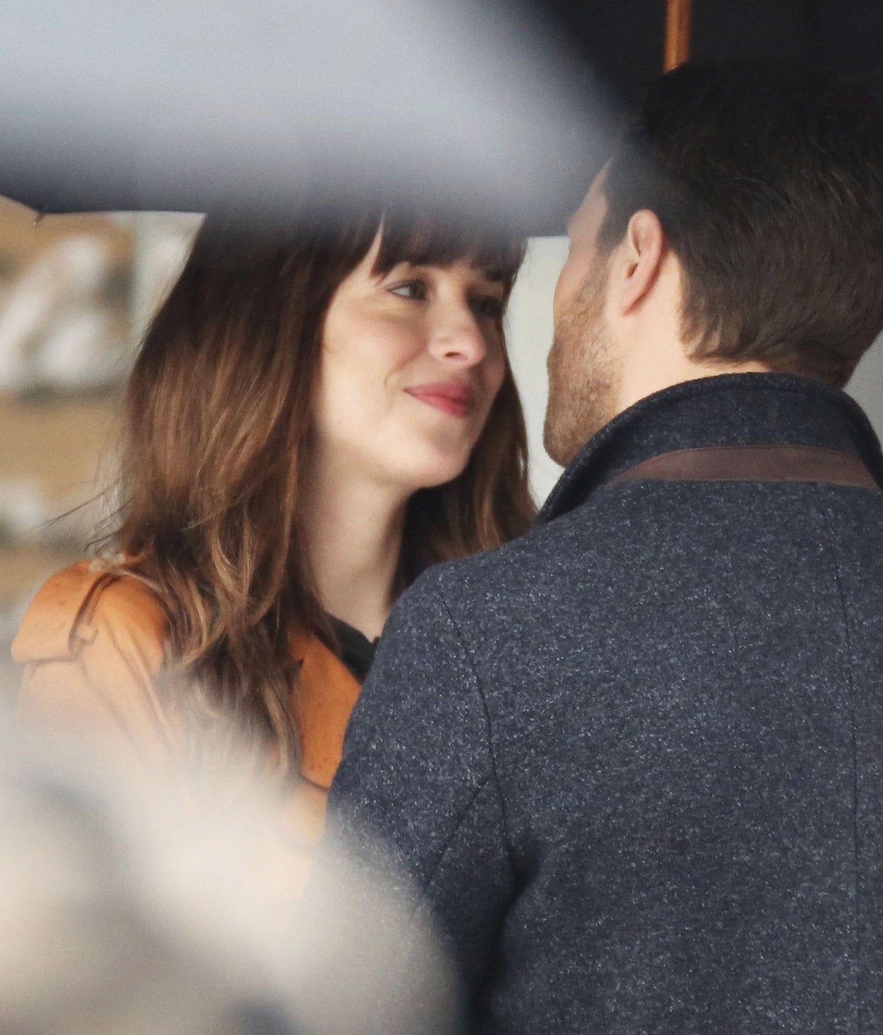 Fifty Shades Darker Starts Filming See Dakota Johnson And Jamie Dornans Sweet First Kiss 