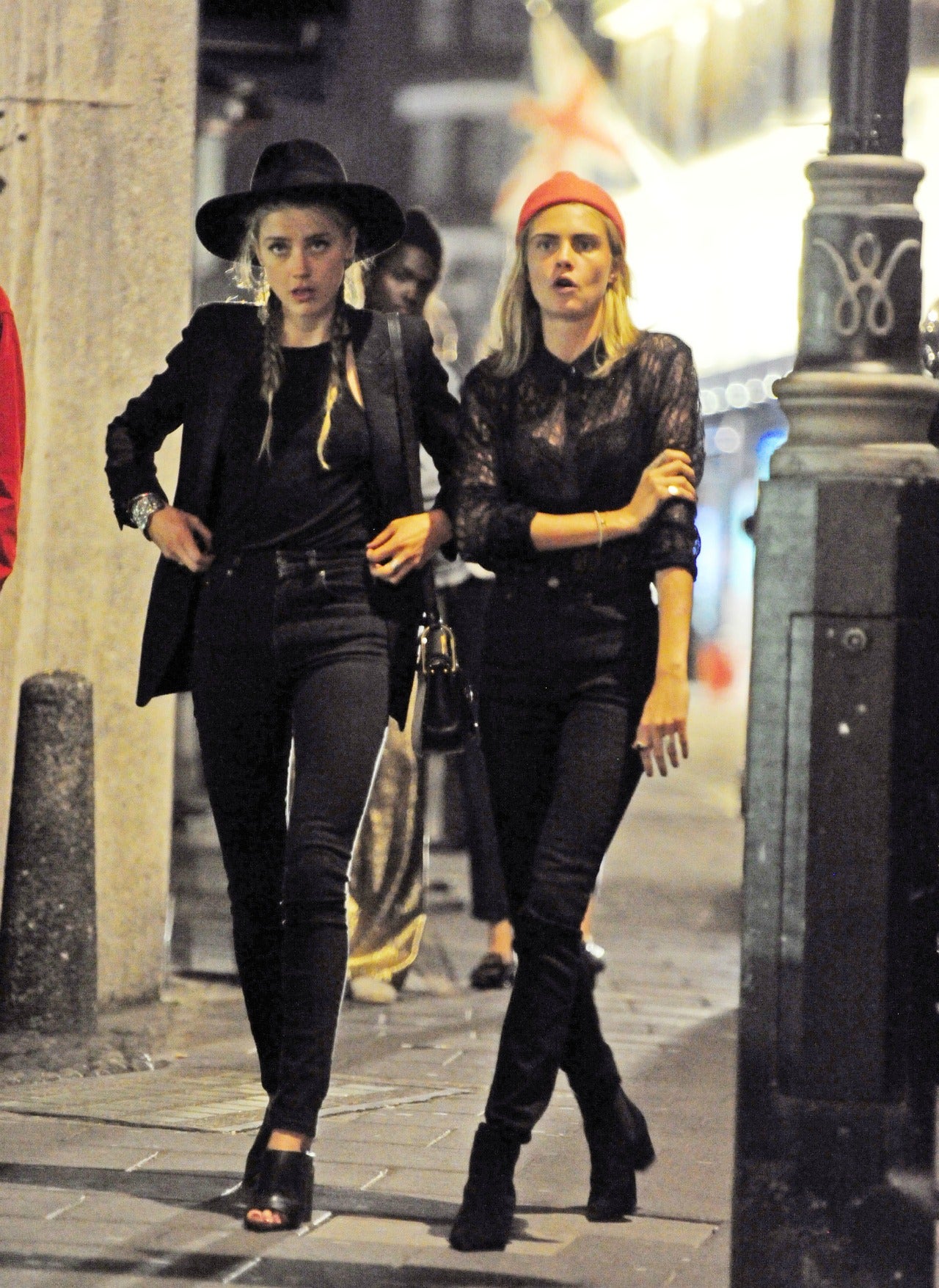 Amber Heard Enjoys A Night Out With Cara Delevingne And Margot Robbie In London After Divorce