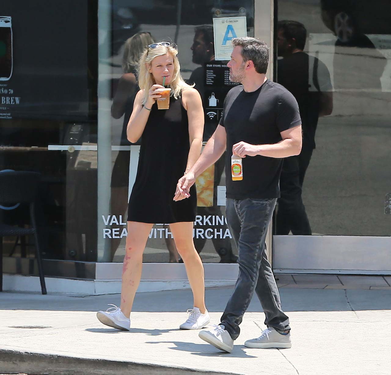 Ben Affleck And Lindsay Shookus Spotted Out In La After Relationship Goes Public See The