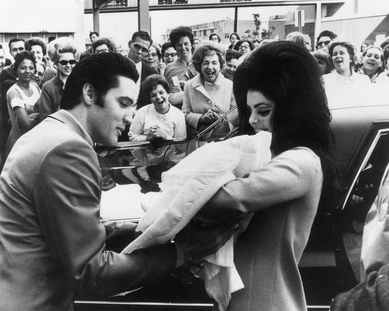 Exclusive Priscilla Presley Reflects On The 40th Anniversary Of Elvis Death We Were Ted 3006