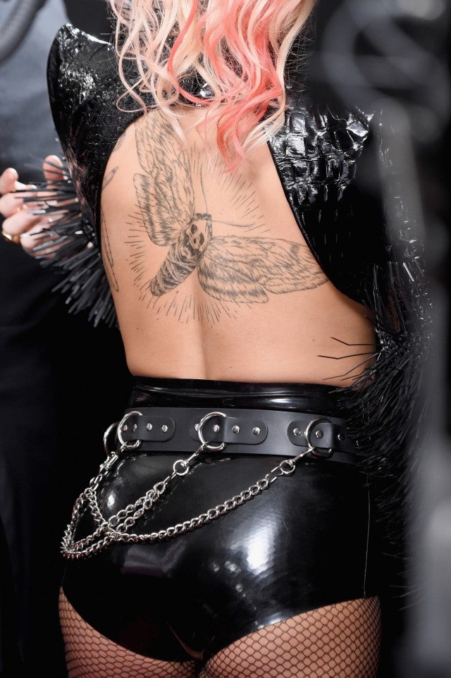 Lady Gaga Flaunts Underboob Abs In Racy Grammys Ensemble See The Pics Entertainment Tonight