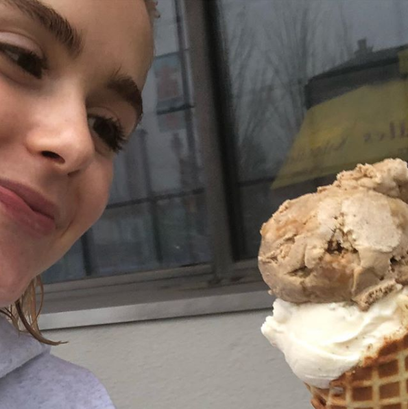 Kiernan Shipka with ice cream