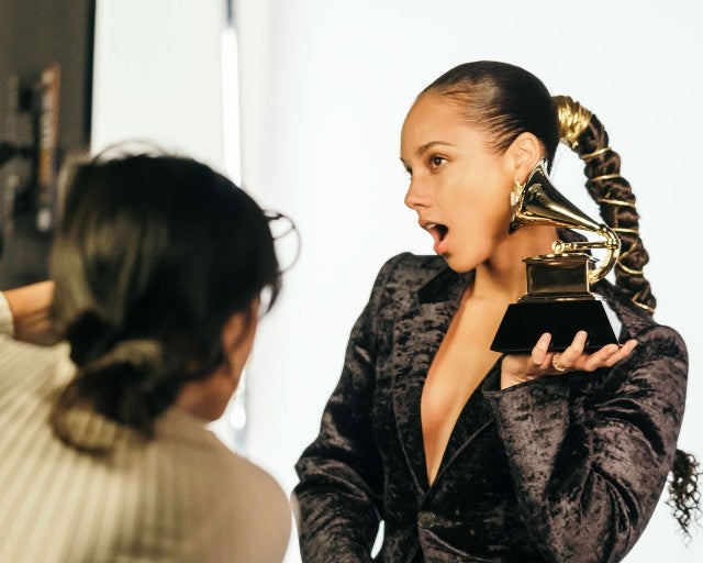Alicia Keys to host Grammy Awards next month