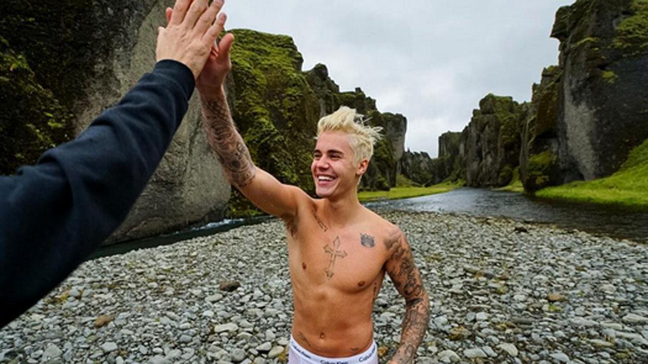 Justin Bieber Strips Down To His Underwear In Ill Show You Music Video Entertainment Tonight