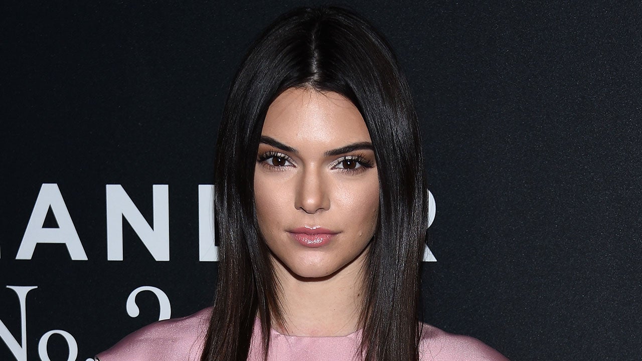 Kendall Jenner Poses Topless In A Bathtub Reveals The Naughtiest Thing 