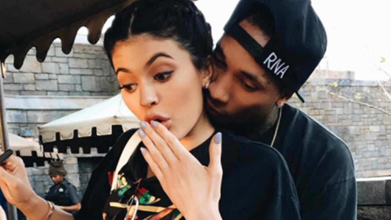 Whoa Tyga Grabs Kylie Jenner S Butt In Steamy Pda Filled Snapchat Entertainment Tonight