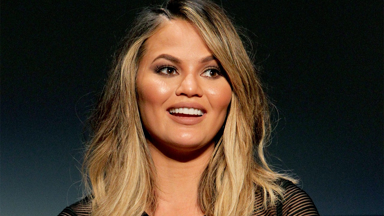 Chrissy Teigen Says She S Not Comfortable Naked Or In A Bikini After Giving Birth