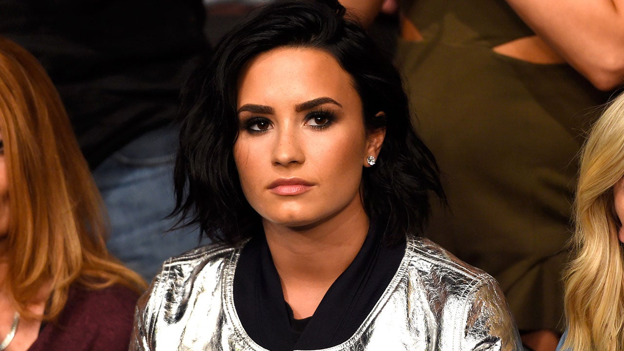 Demi Lovato Makes First Post Breakup Appearance At Ufc Event