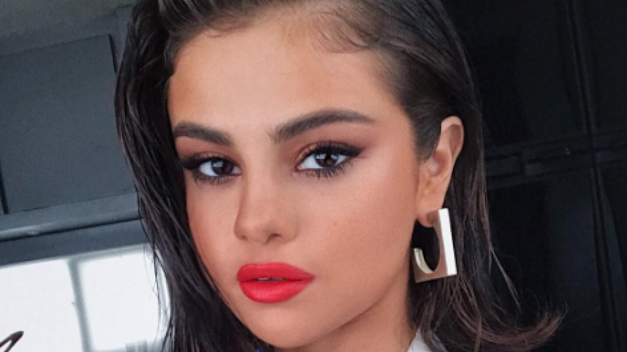 Selena Gomez Rocks Wet Hair And Bold Red Lips For Fun New Photo Shoot See The Pics