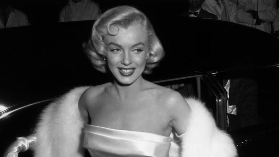 Marilyn Monroes Happy Birthday Mr President Dress Sells For 48 Million Entertainment 4223