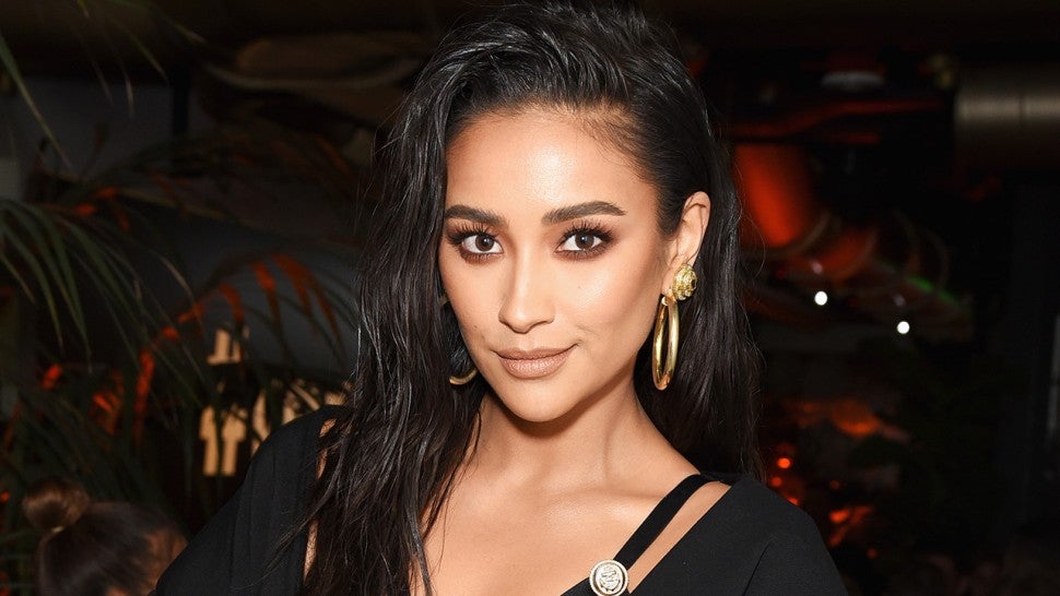 Shay Mitchell Tearfully Opens Up About Miscarriage Before Rainbow Baby