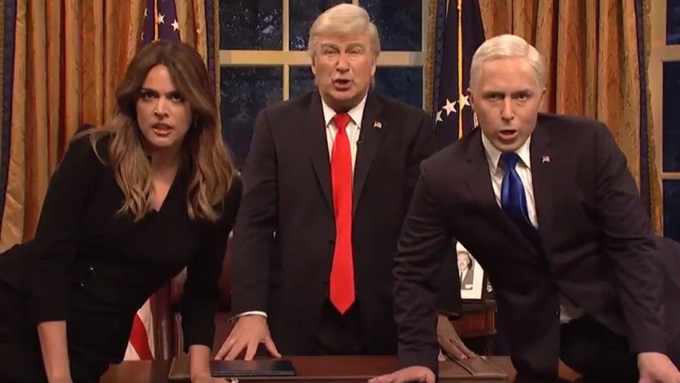 'SNL' cold open has Alec Baldwin's Trump rocking out to Queen