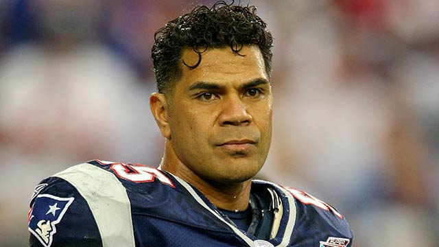 Family, friends and fans mourn NFL star Junior Seau