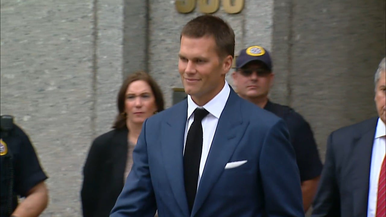 Tom Brady in blue suit jacket  Blue suit jacket, Blue suit, Fashion