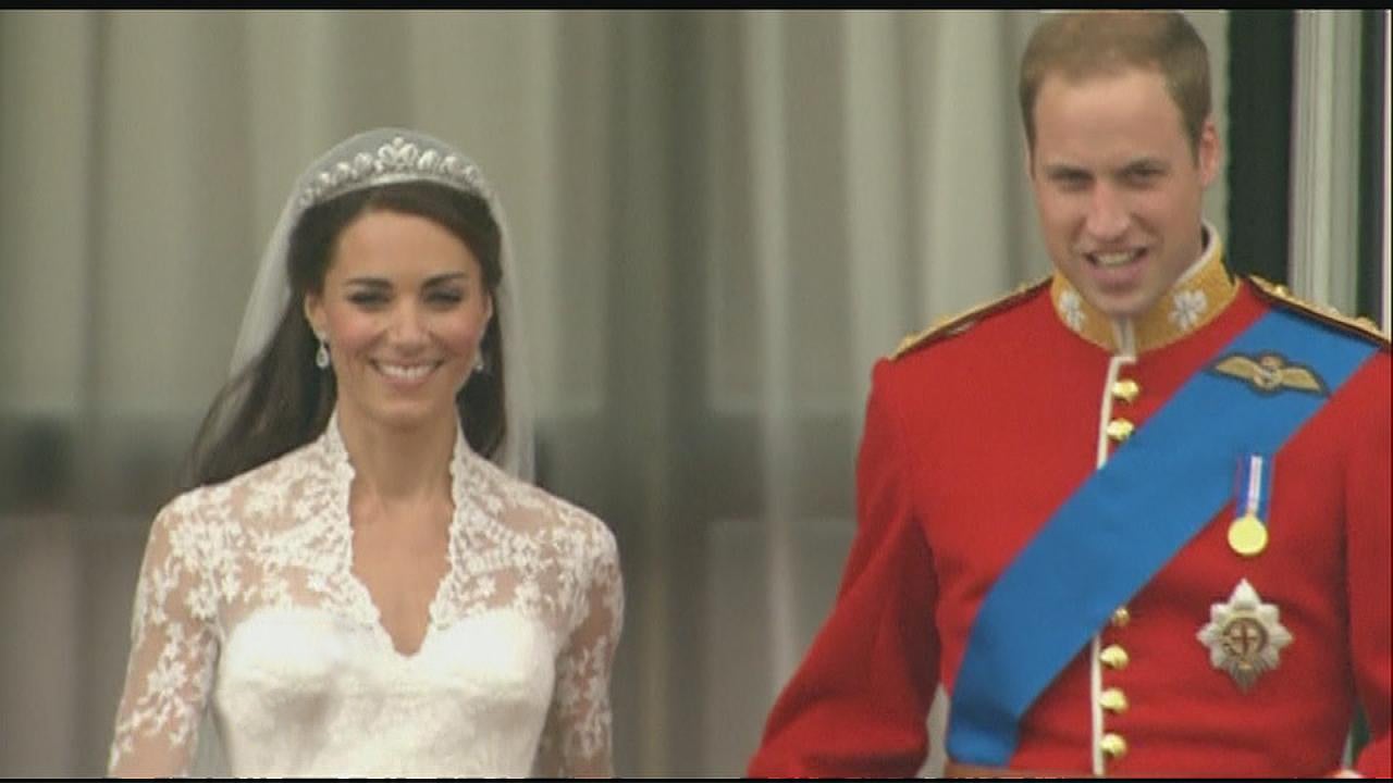 Complete tom and kate s statements. The Royal Family форвард.