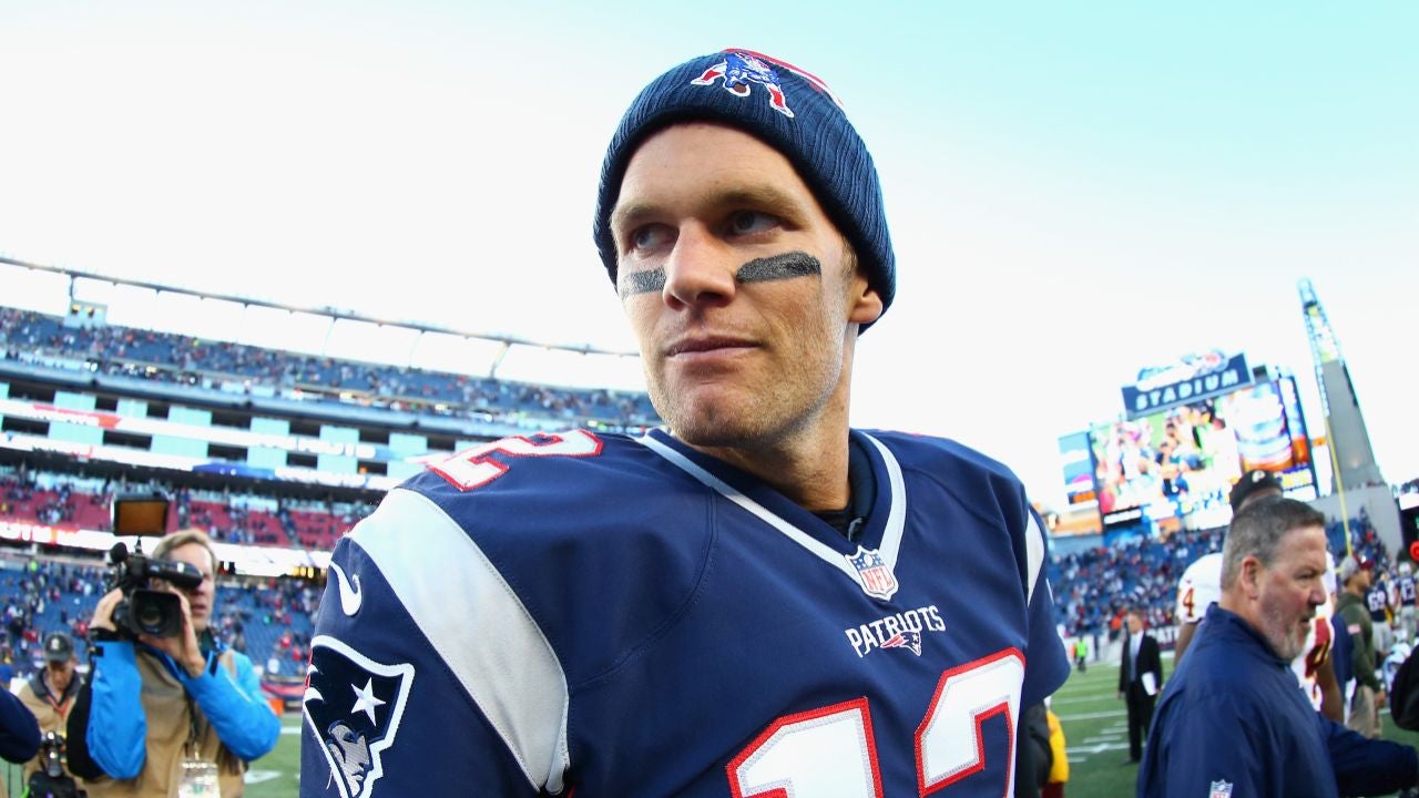 Tom Brady sells cookbook for $200