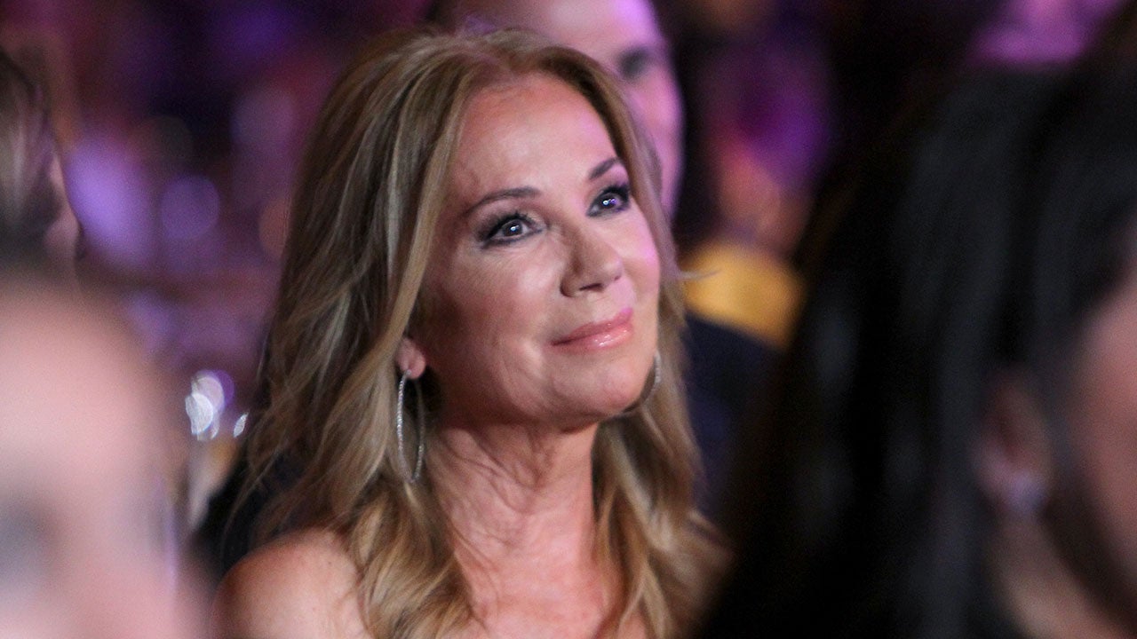 Kathie Lee Gifford Gets Emotional Dedicating Award to Late Husband ...