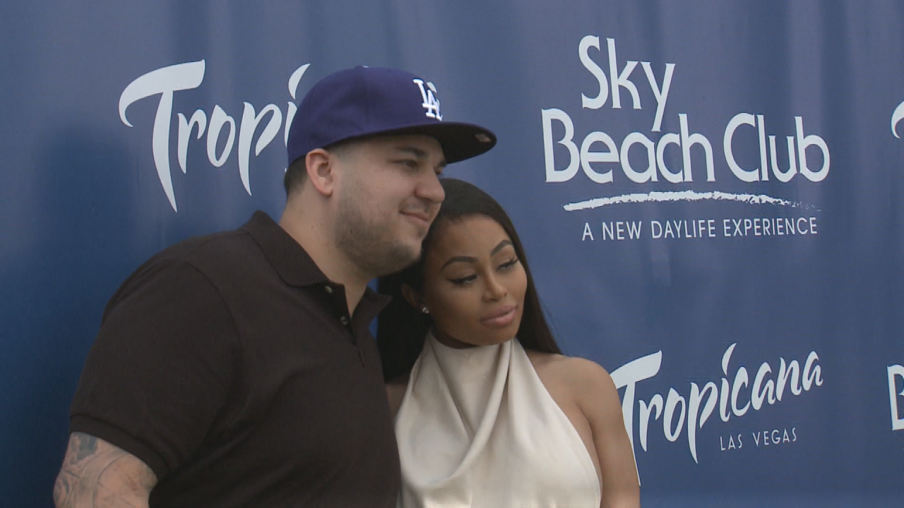 Rob & Chyna': E! Orders Rob Kardashian & Blac Chyna Series About Couple's  Pregnancy