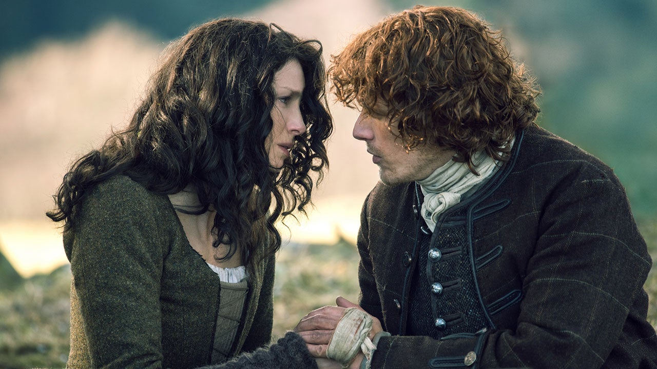 Exclusive Outlander Breaking Down The Beautiful And Horrible Moments Of Jamie And Claire S Last Goodbye Entertainment Tonight