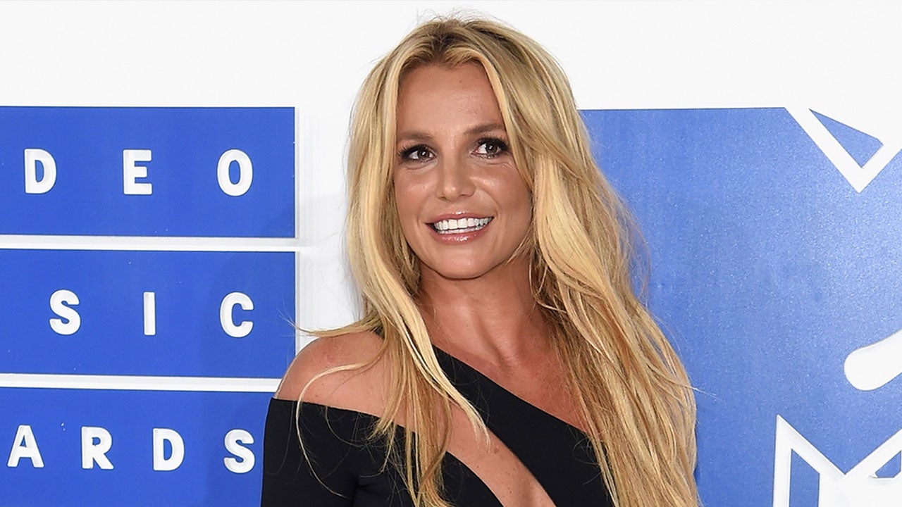 Britney Spears Shares Racy Upside-Down Throwback Snap | Entertainment ...