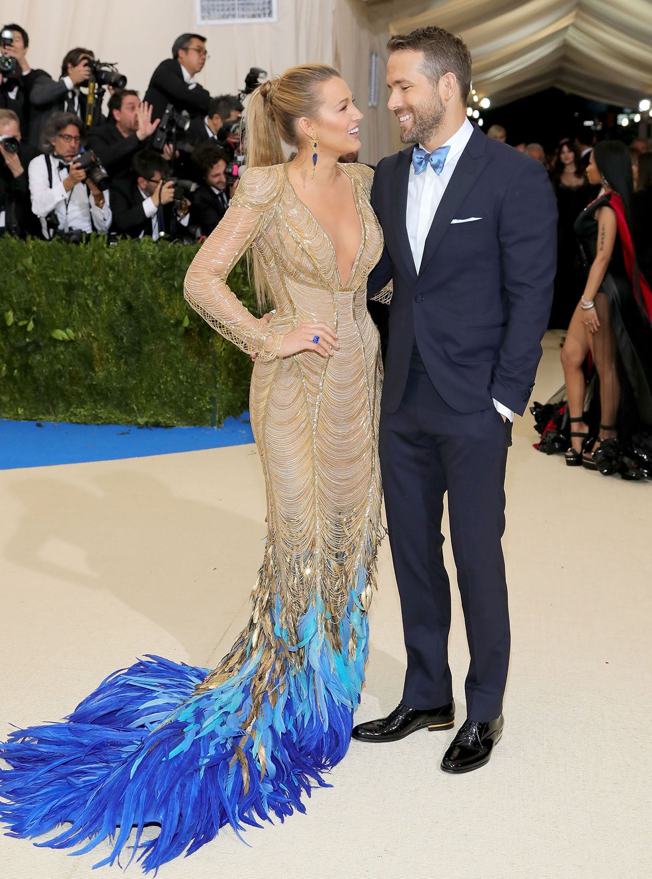 Ryan Reynolds isn't the only one sweeping Blake Lively off her