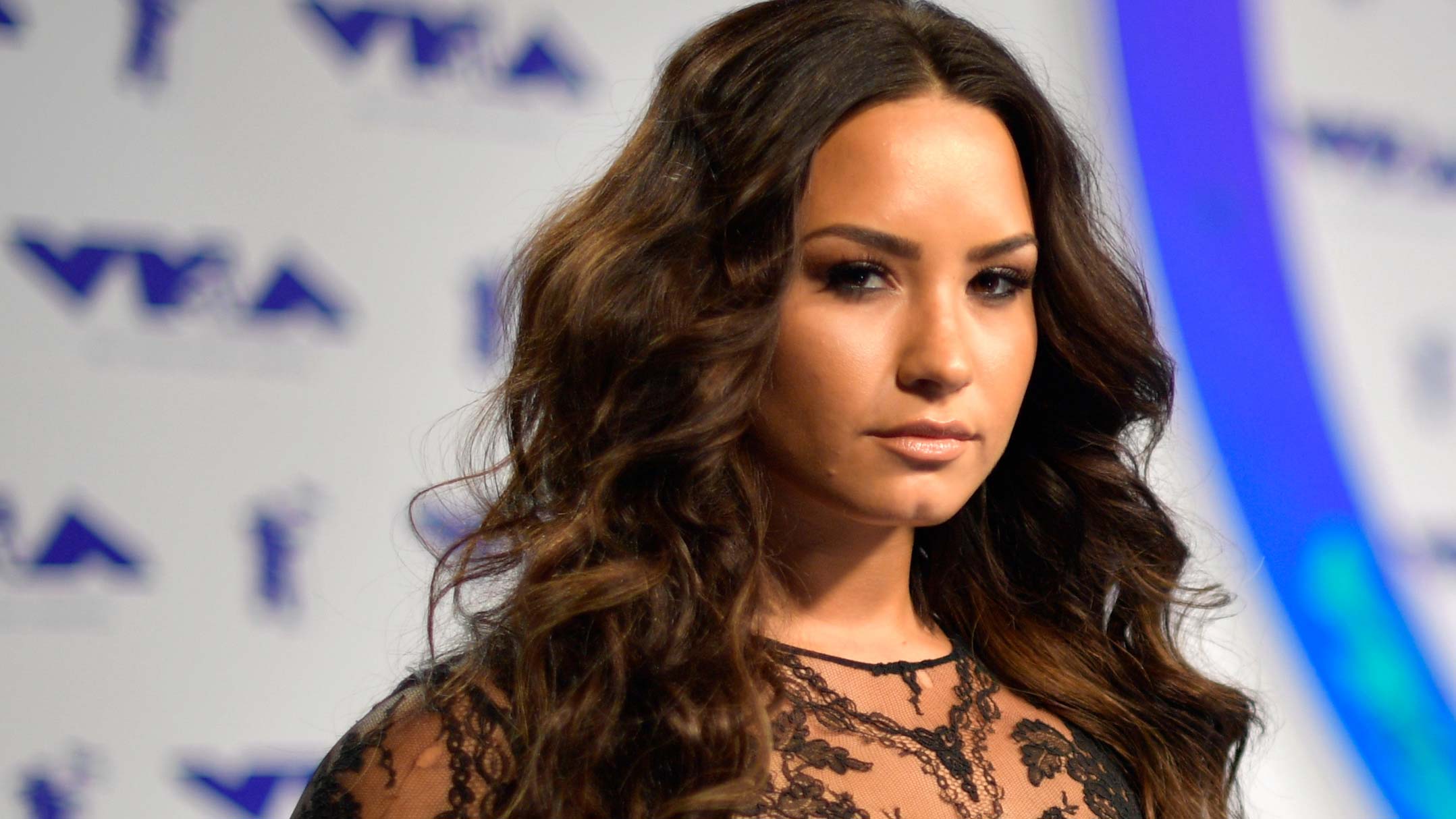 Demi Lovato Says Her Sexuality Is Irrelevant Will Reveal More Images, Photos, Reviews