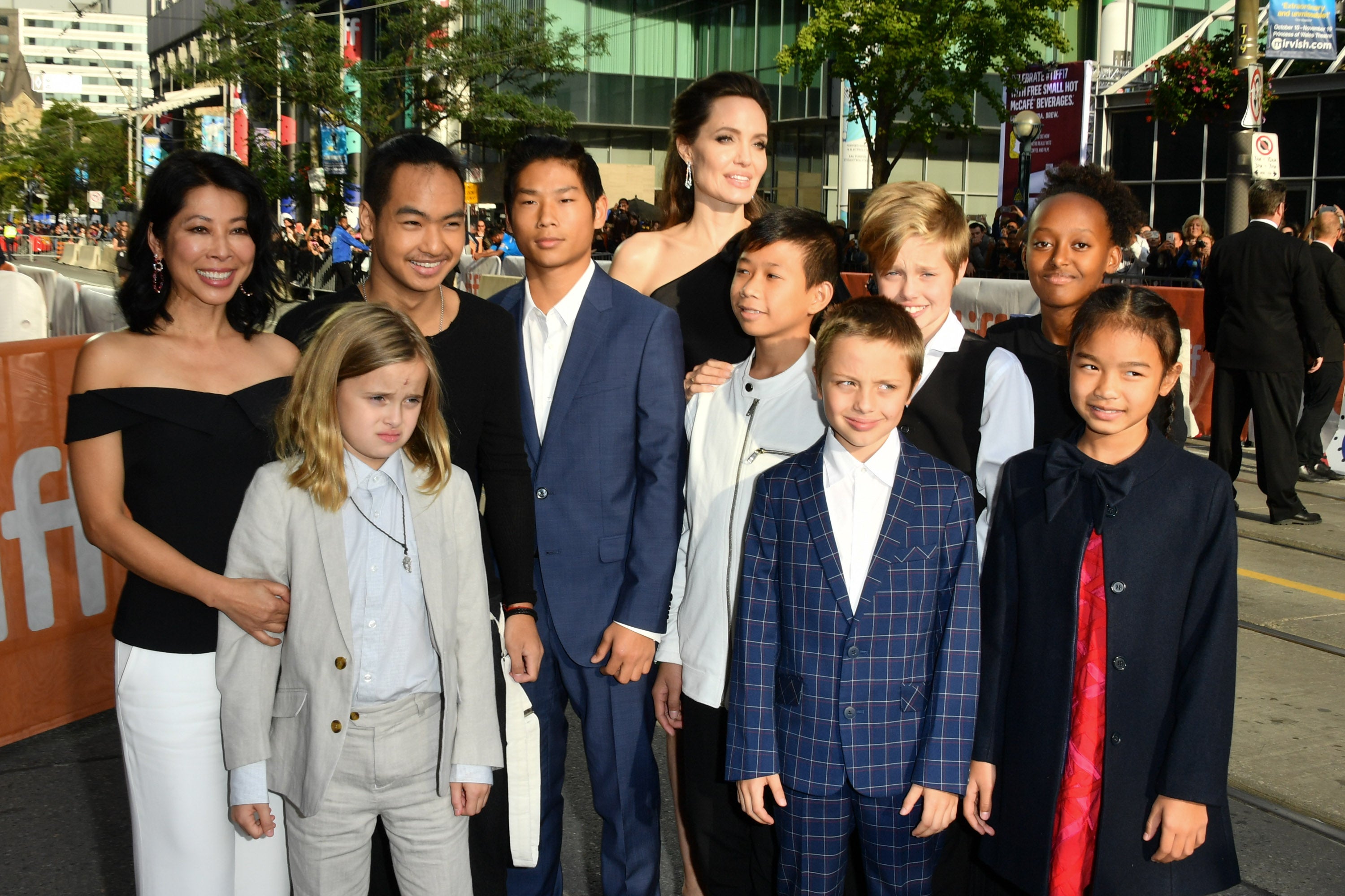 10 Times Angelina Jolie Stunned On The Red Carpet With Her Kids
