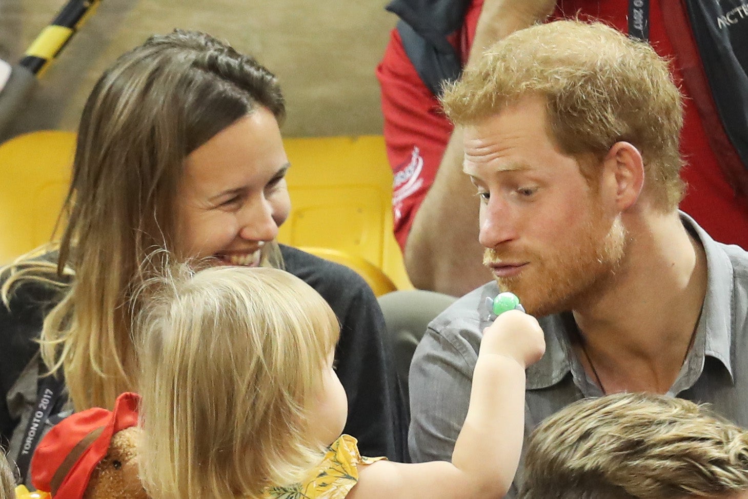 Prince Harry with toddler invictus games 2017