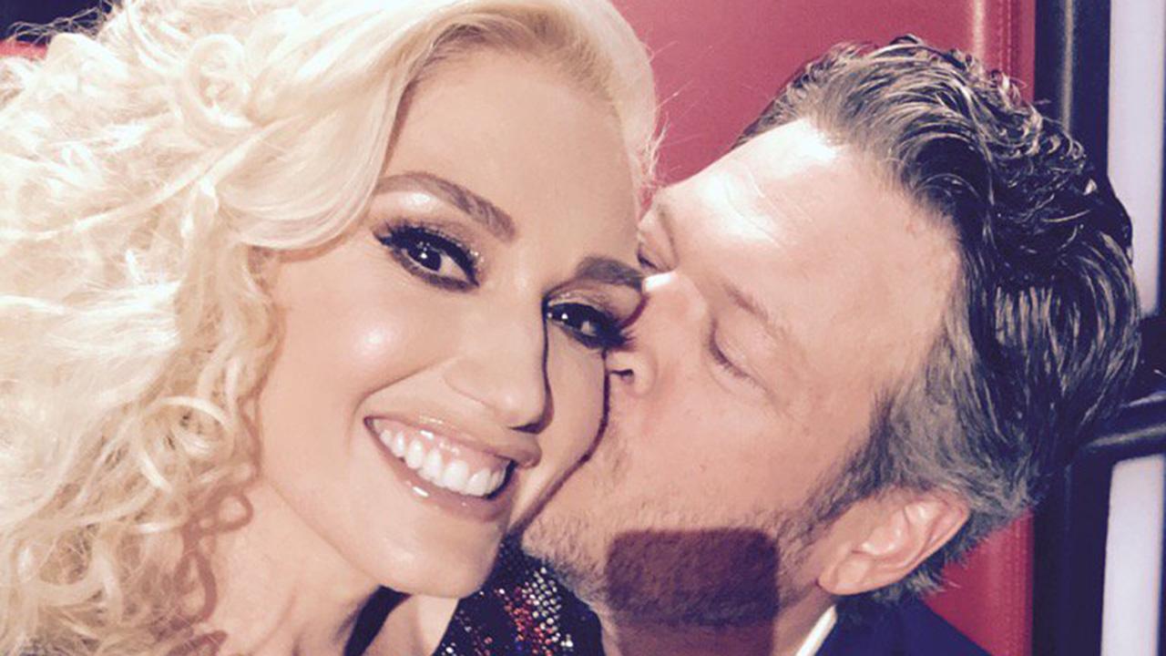 Arizona Cardinals - Blake Shelton and Gwen Stefani are in the house!  #GBvsAZ