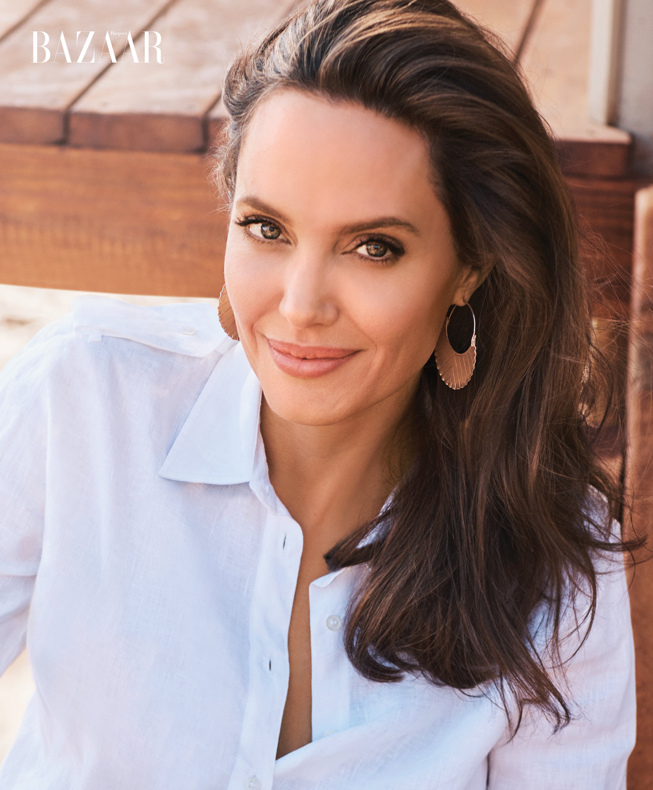 angelina_jolie_harpers_1