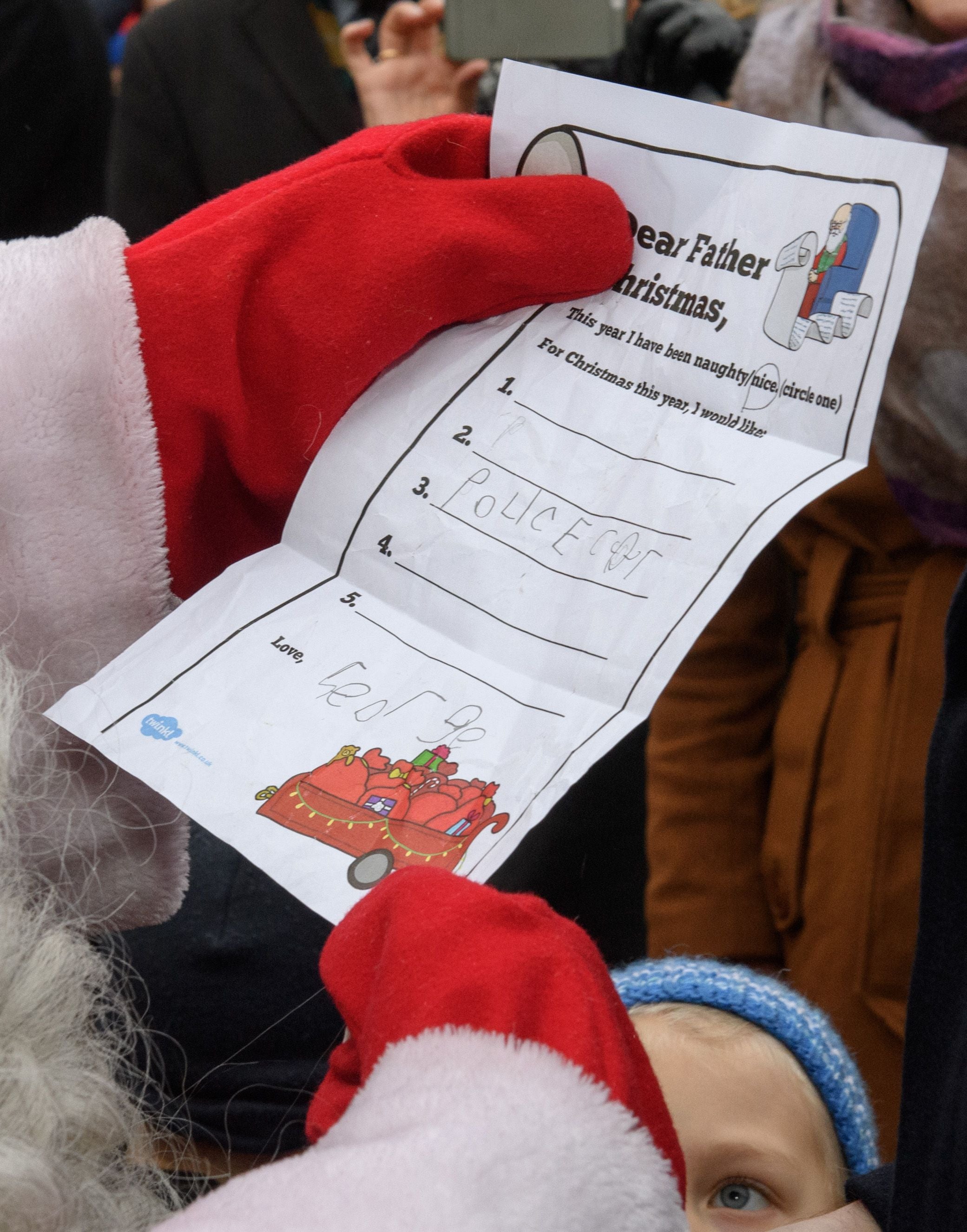 Prince William Hand Delivers Prince George's Christmas Wish List To ...