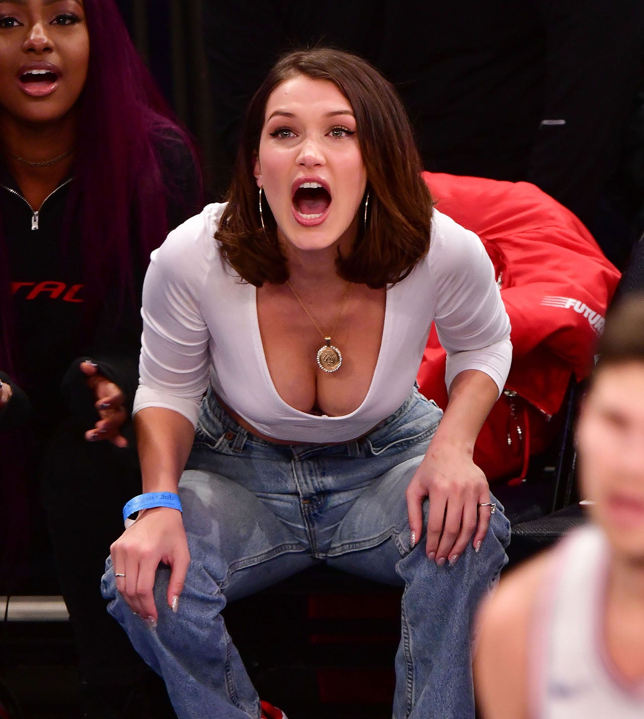 Bella Hadid's Outfit at Lakers vs. Knicks Basketball Game