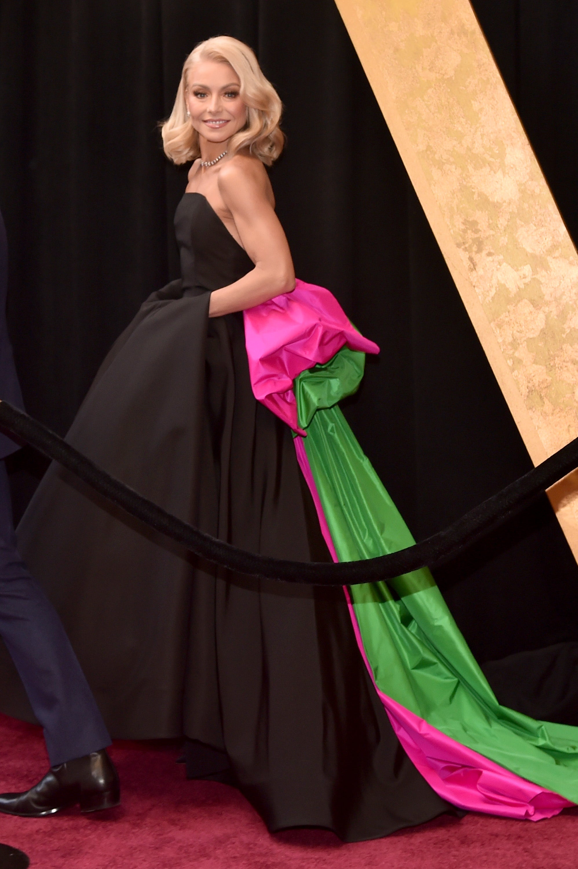 Kelly ripa shop academy awards dress