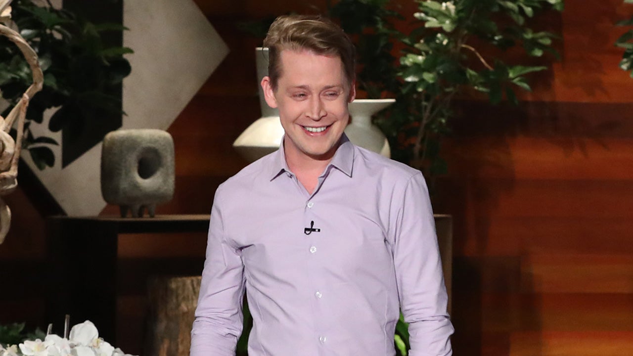 Macaulay Culkin and Ryan Gosling shirt Home Alone Movie Fans Film