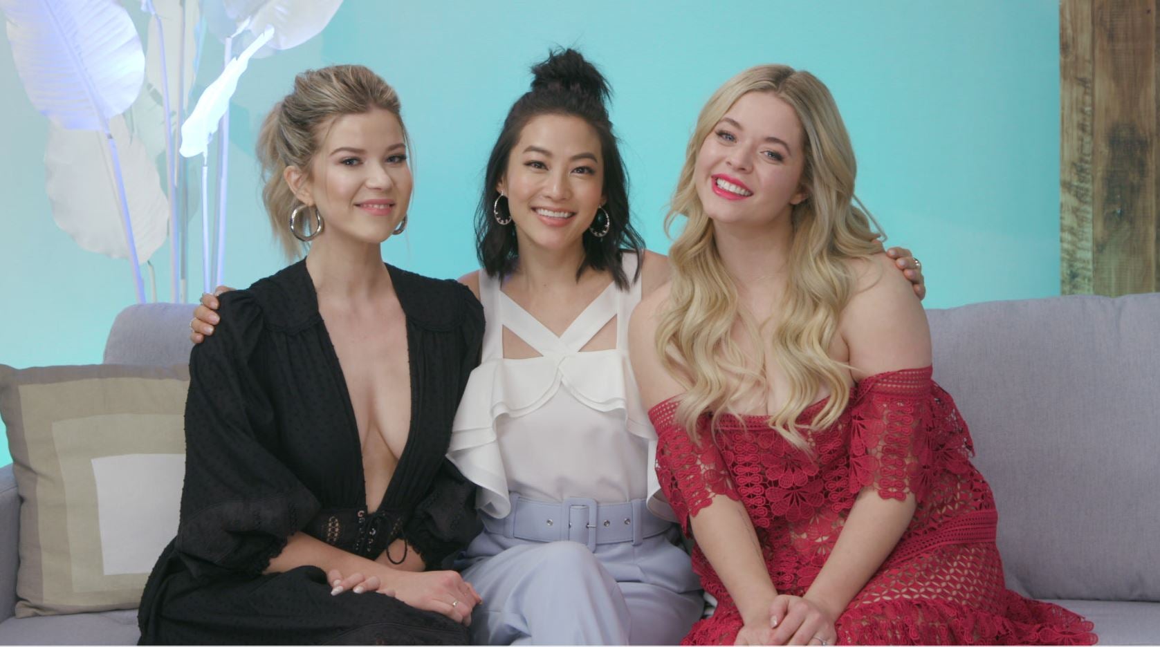 Sasha Pieterse Arden Cho And Meghan Rienks Get Candid About Real Life Hollywood Mean Girl Experiences Entertainment Tonight