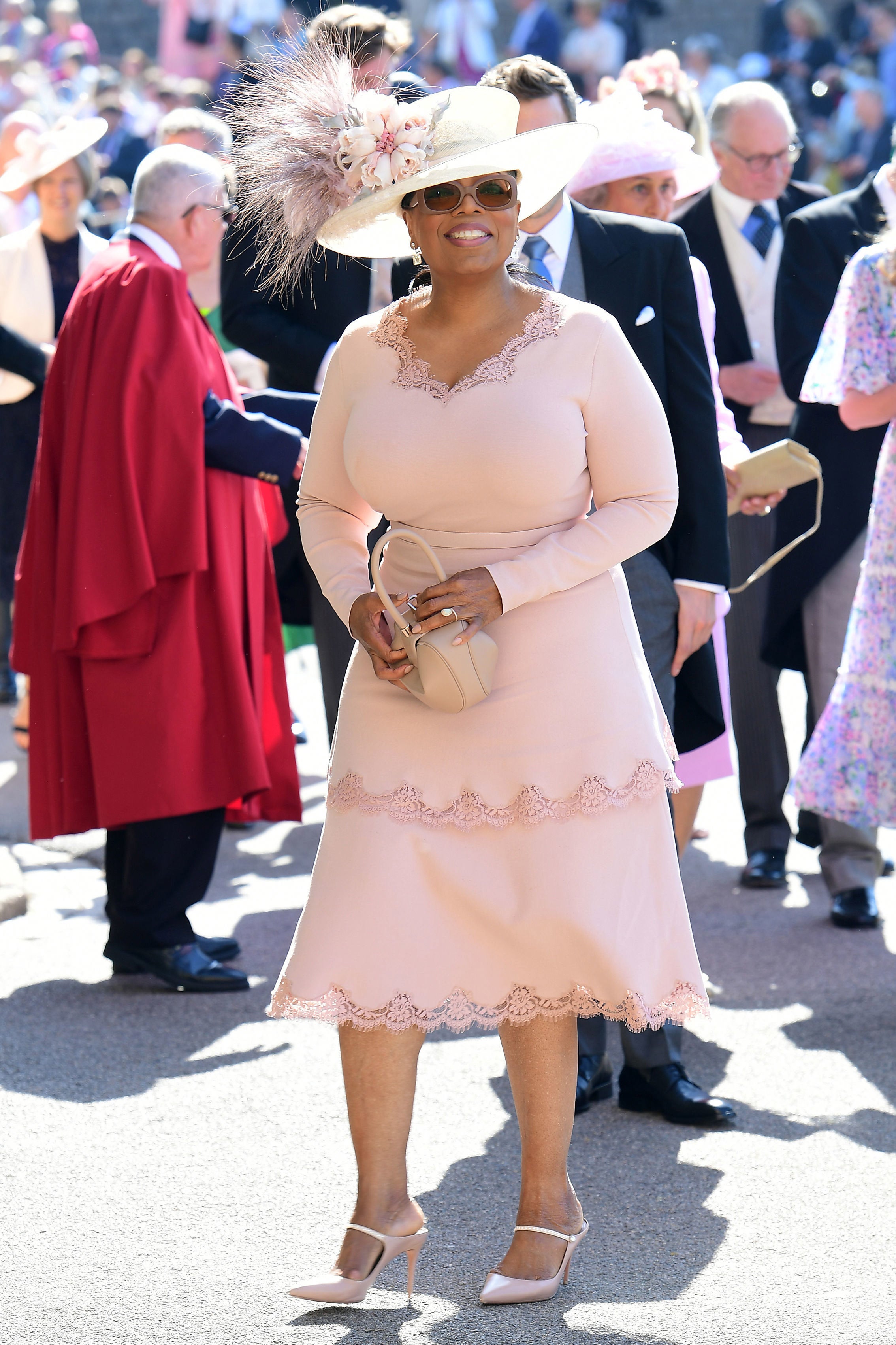 Oprah Winfrey Reveals The Huge Royal Gaffe She Nearly Made At Prince Harry Meghan Markle S Wedding Entertainment Tonight