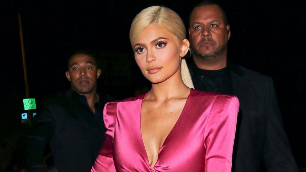 From Kylie Jenner To JLo, 21 Women Show How They Style Their