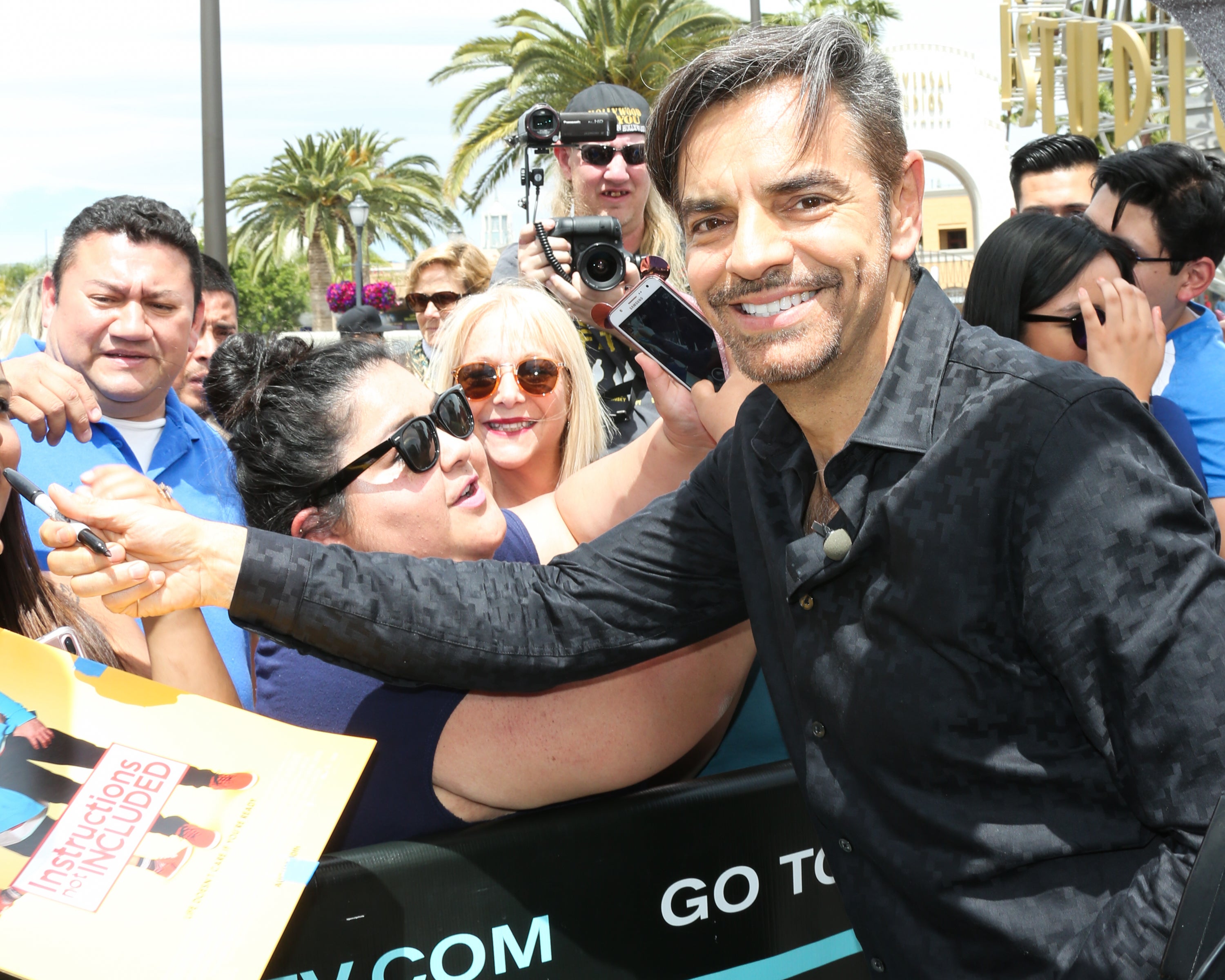 Overboard' Star Eugenio Derbez Credits Loyal Latino Fan Base for Massive  Hollywood Success (Exclusive) | Entertainment Tonight