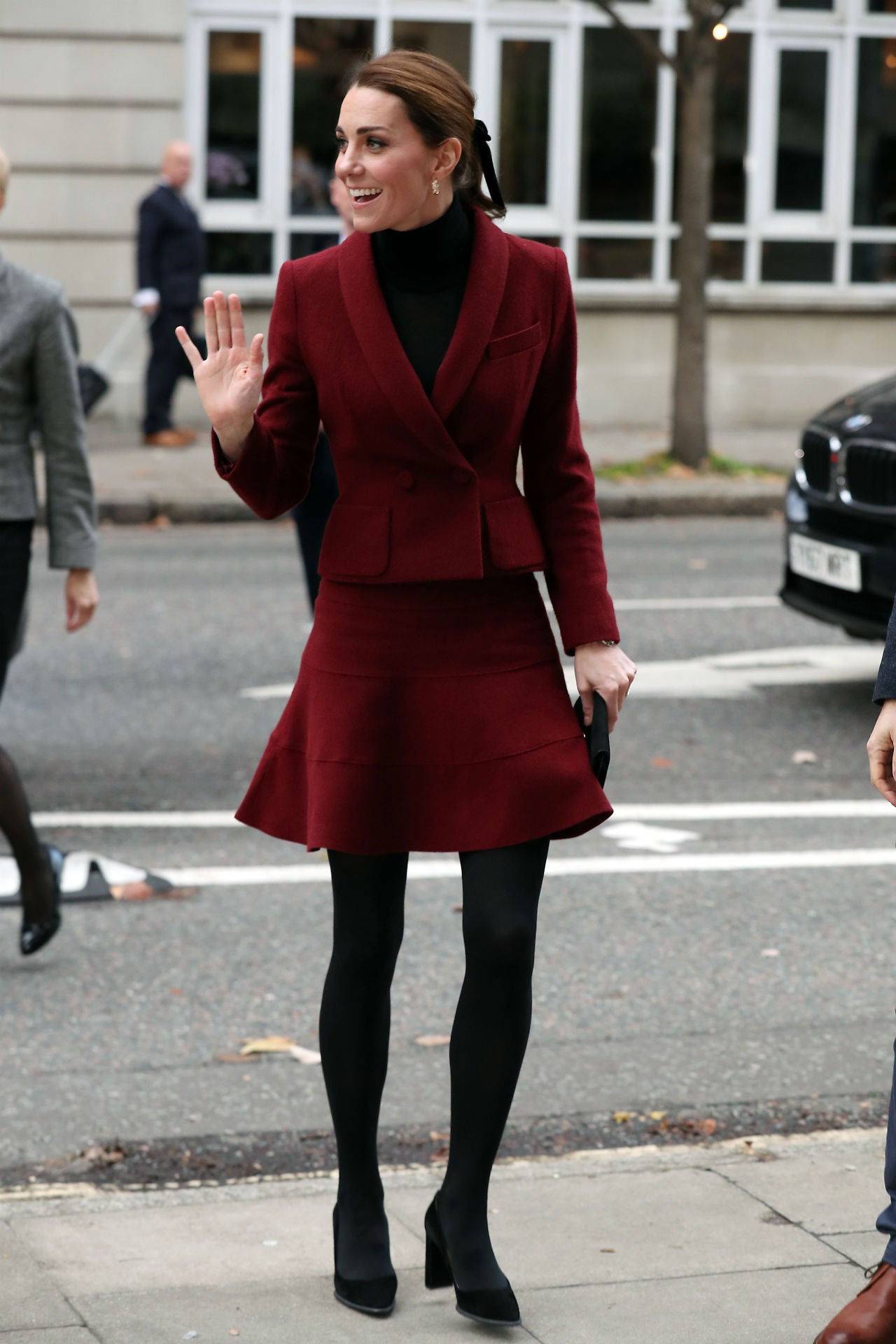 Kate middleton 2025 burgundy dress