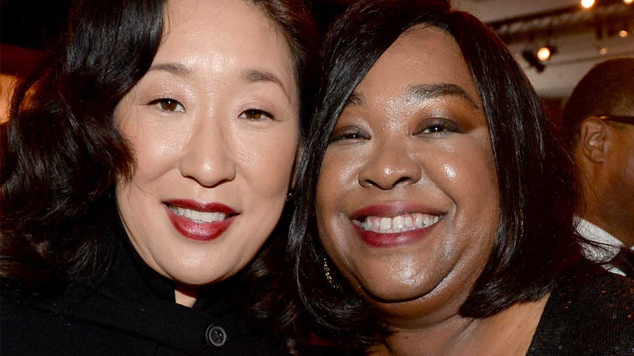 Grey S Anatomy Creator Shonda Rhimes Raves About Legendary Sandra Oh Entertainment Tonight