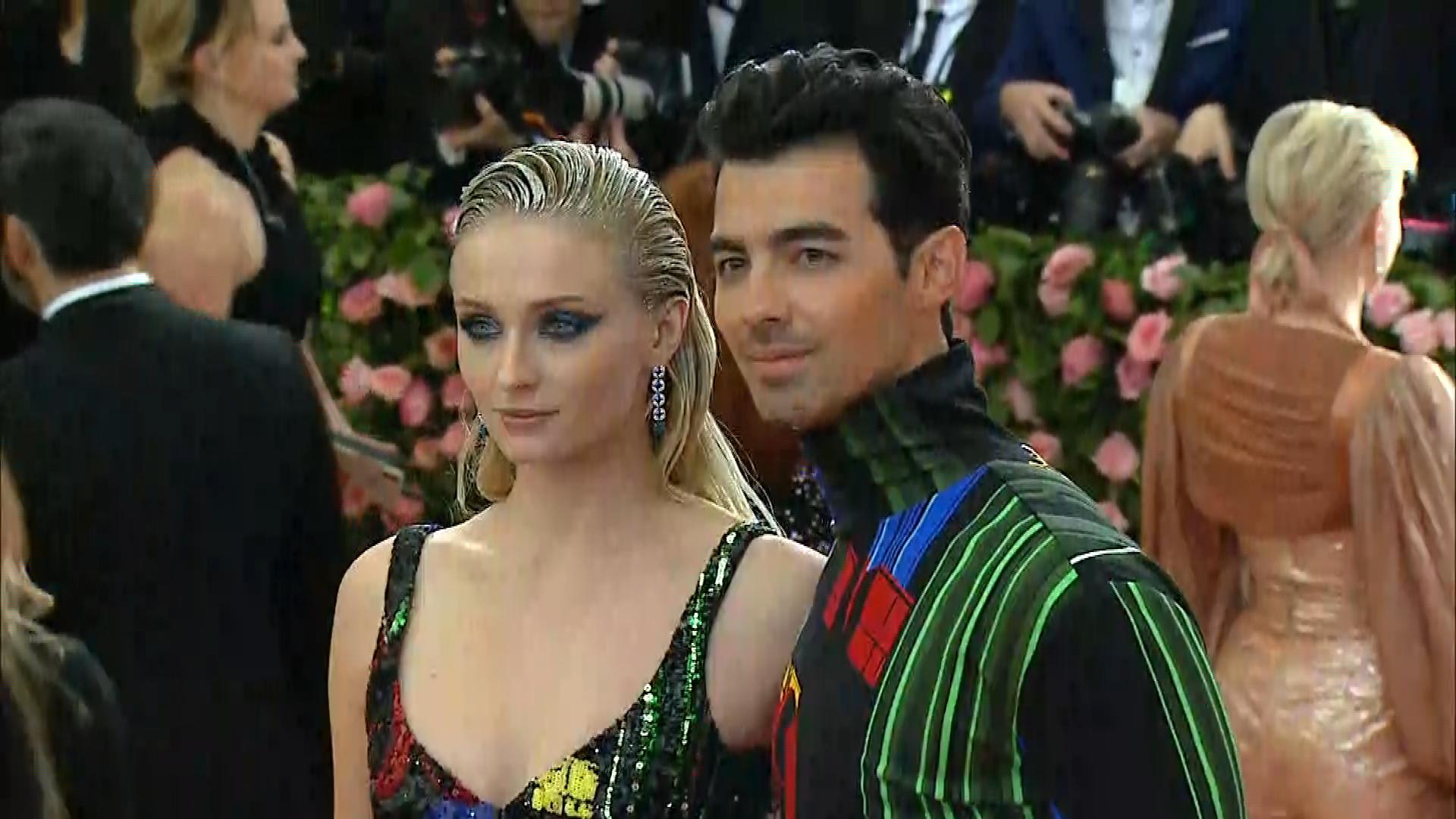 Joe Jonas & Sophie Turner Arrive on the Met Gala Red Carpet