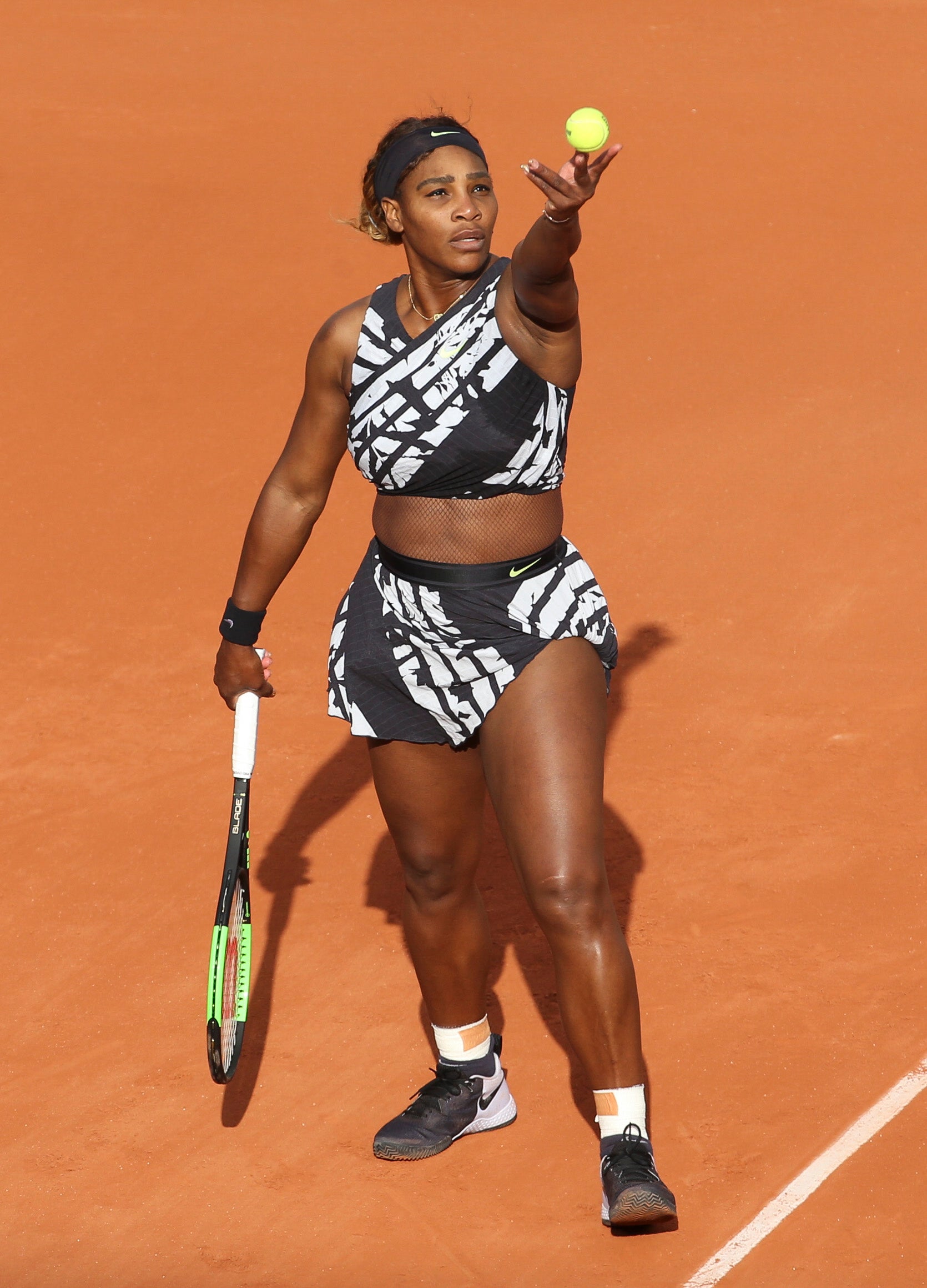 Serena Williams Wins First Round of French Open in Cape Outfit Designed by  Virgil Abloh – Fashion Bomb Daily