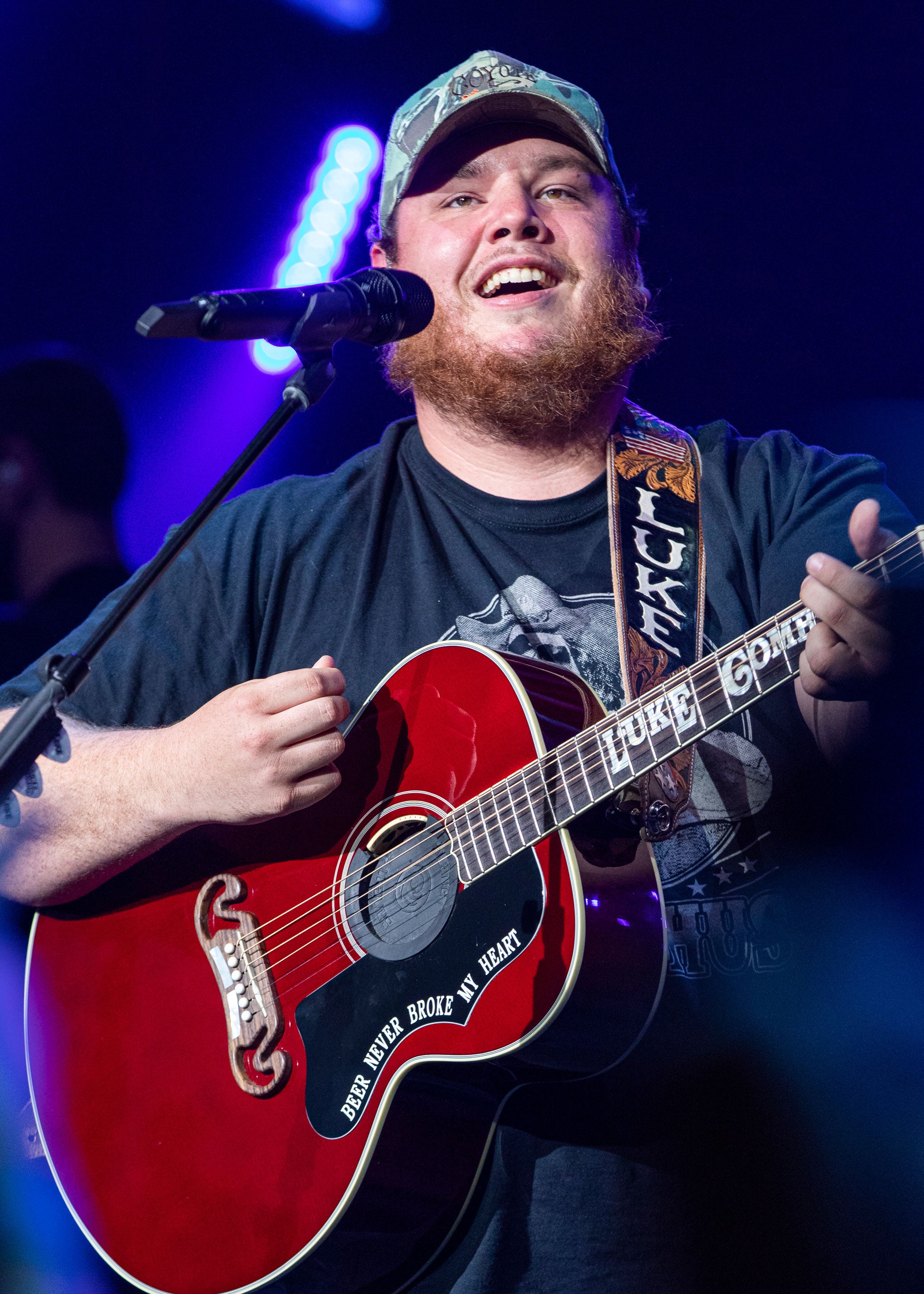 Luke Combs Pays for Funerals of 3 Fans Who Died After His Concert