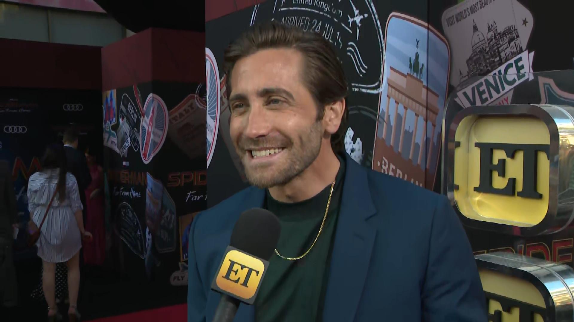 Jake Gyllenhaal Adorably Reflects On How His Sister Maggie Inspired Him To Act Exclusive Entertainment Tonight