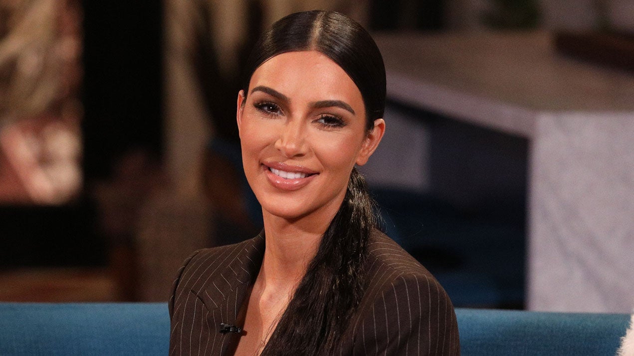 Kim Kardashian Renames Her Shapewear Collection 'SKIMS' - Um, Okay?? -  Perez Hilton