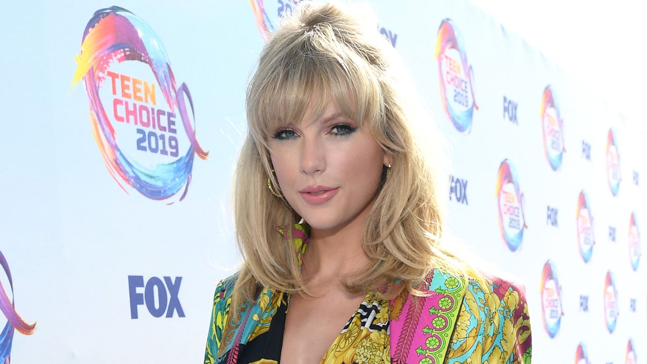 Taylor Swift Reveals Release Date for Single 'Lover' While Accepting Icon Award at 2019 Teen Choice Tonight
