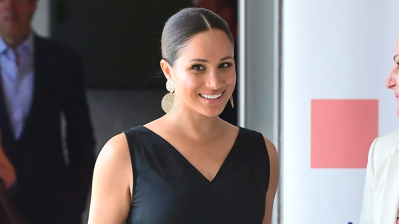 Meghan Markle Wears $139 Banana Republic Trench Dress In Johannesburg