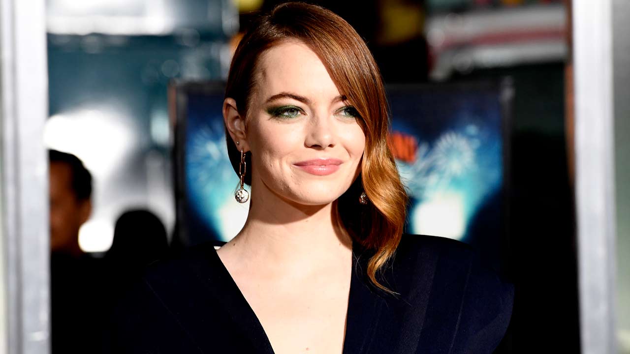 Emma Stone S Unique Pearl Engagement Ring Shop Her Exact Style