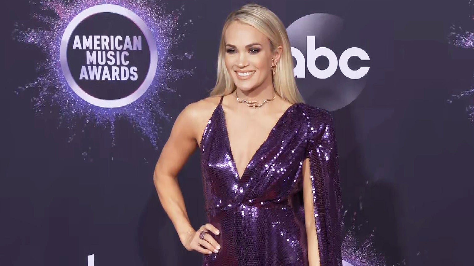 Carrie Underwood Is Sheer Perfection on the 2019 CMA Awards Red Carpet