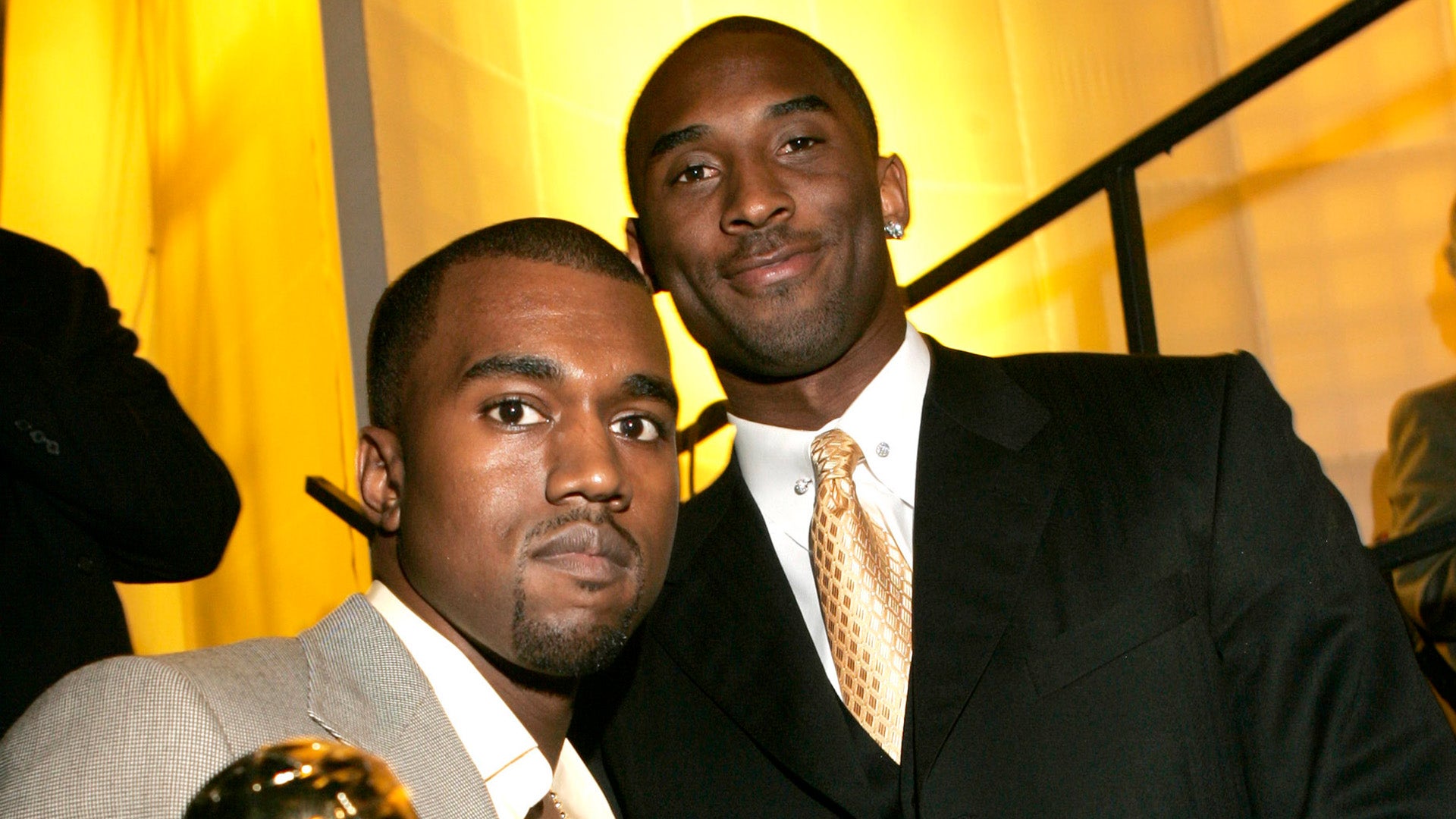 Found this photo of Kanye West, Kobe Bryant (RIP) and Mos Def on r/Kanye  posted by /u/lilabohassanvert and thought that it would belong here :  r/HipHopImages